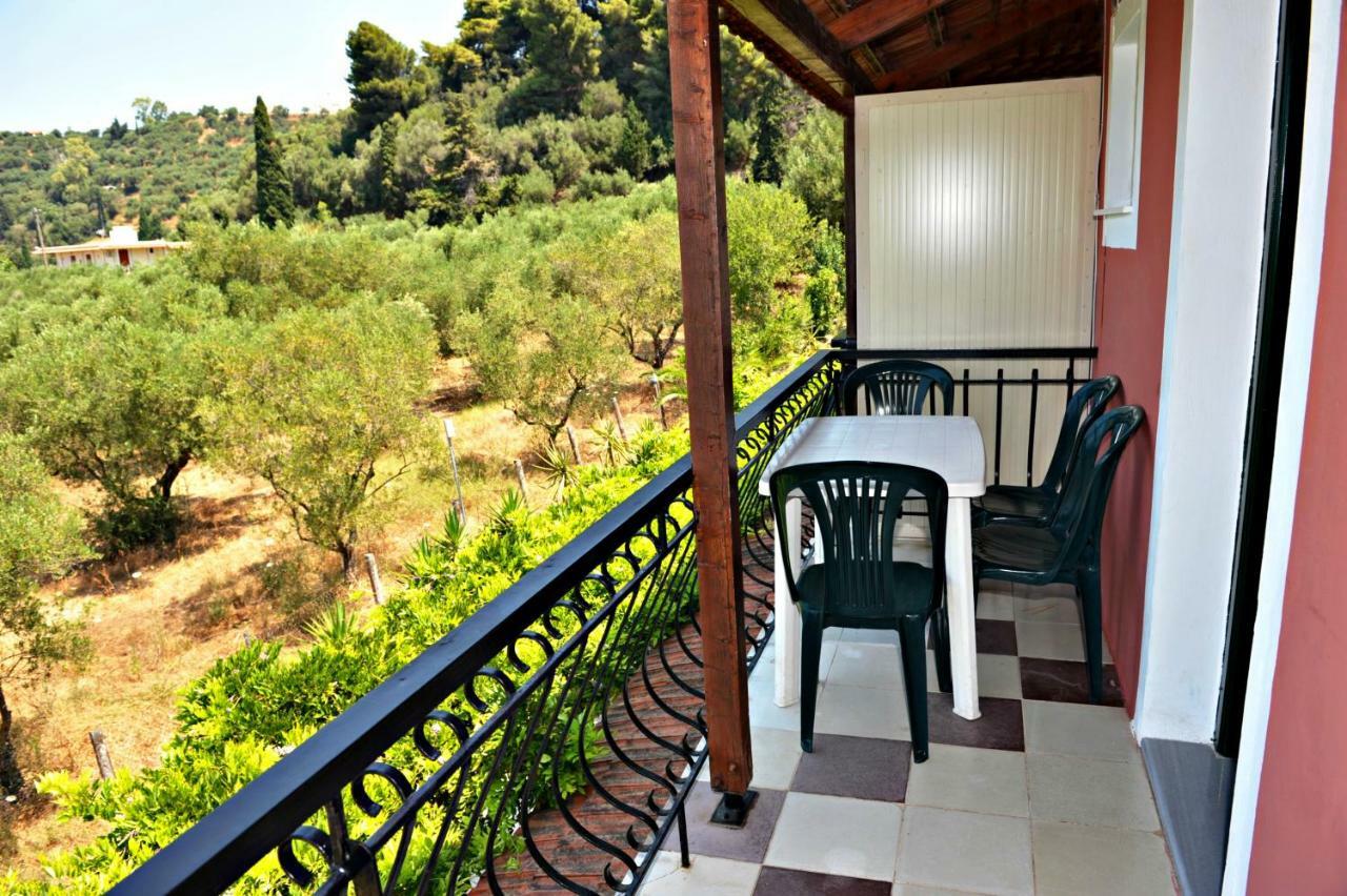 Studios Dimitris Giatras Zakynthos Town Exterior photo